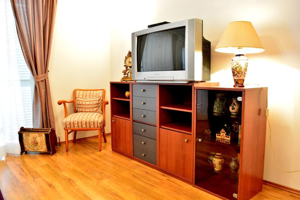 Apartments M&B ポドストラナ エクステリア 写真